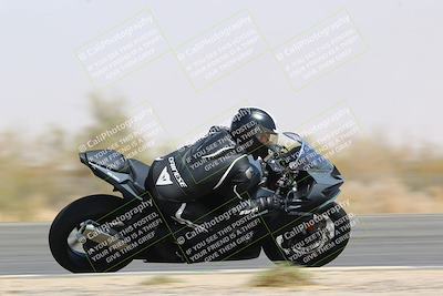 media/Mar-28-2022-Superbike Trackdays (Mon) [[b8603d0f67]]/Open Track Time/Turn 3 Inside/